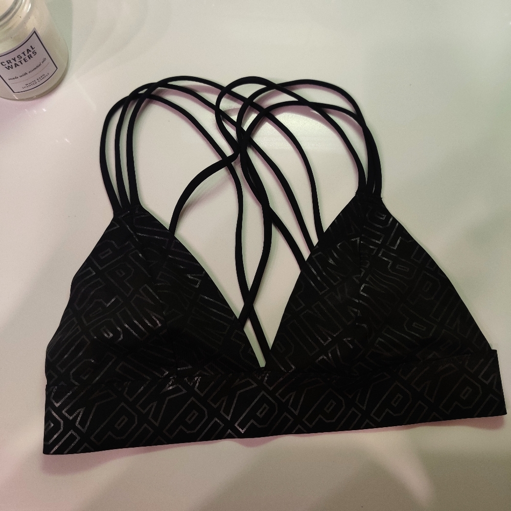 🤍New VS PINK Black Sports Bra - Picture 3 of 7